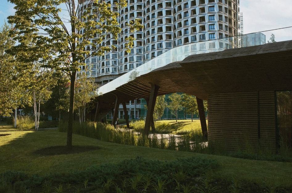 “Living Buildings” That Breathe, The Future of Sustainable Design