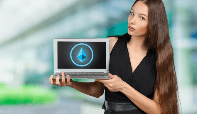 Ottawa Introduces Digital Birth Certificates With Blockchain Backup