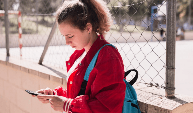 Detroit Public Schools Ban Smartphones After Rise in A.I.-Generated Porn